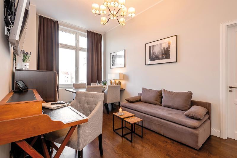 Arabel Design Apartments Berlín Exterior foto A living room in a serviced apartment in Berlin, Germany